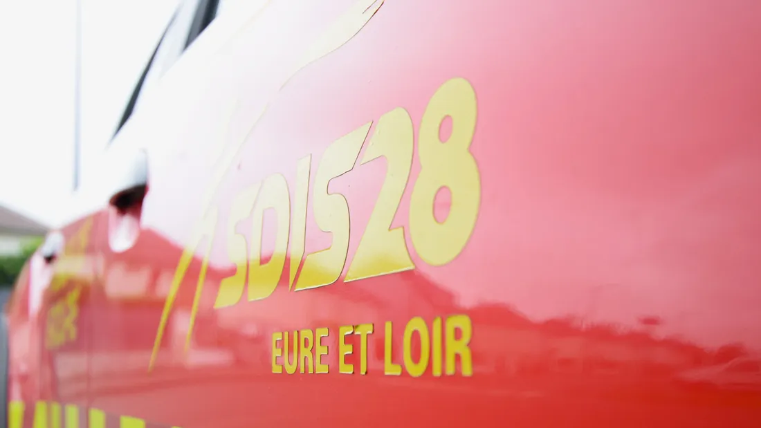 pompiers en intervention / Logo