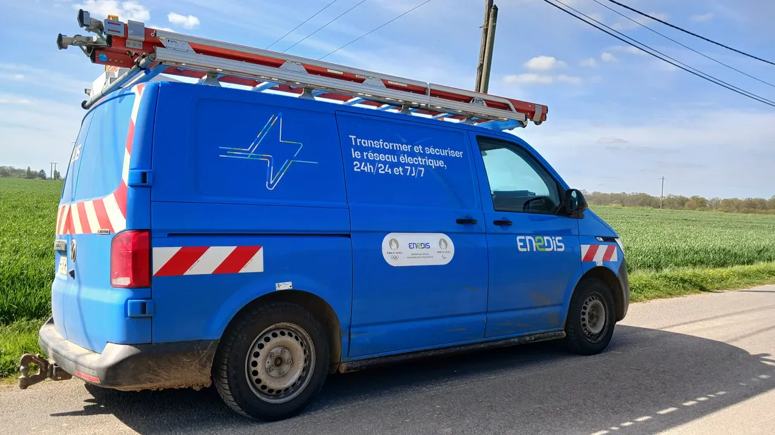 Electricité, Enedis, Véhicule, extérieur