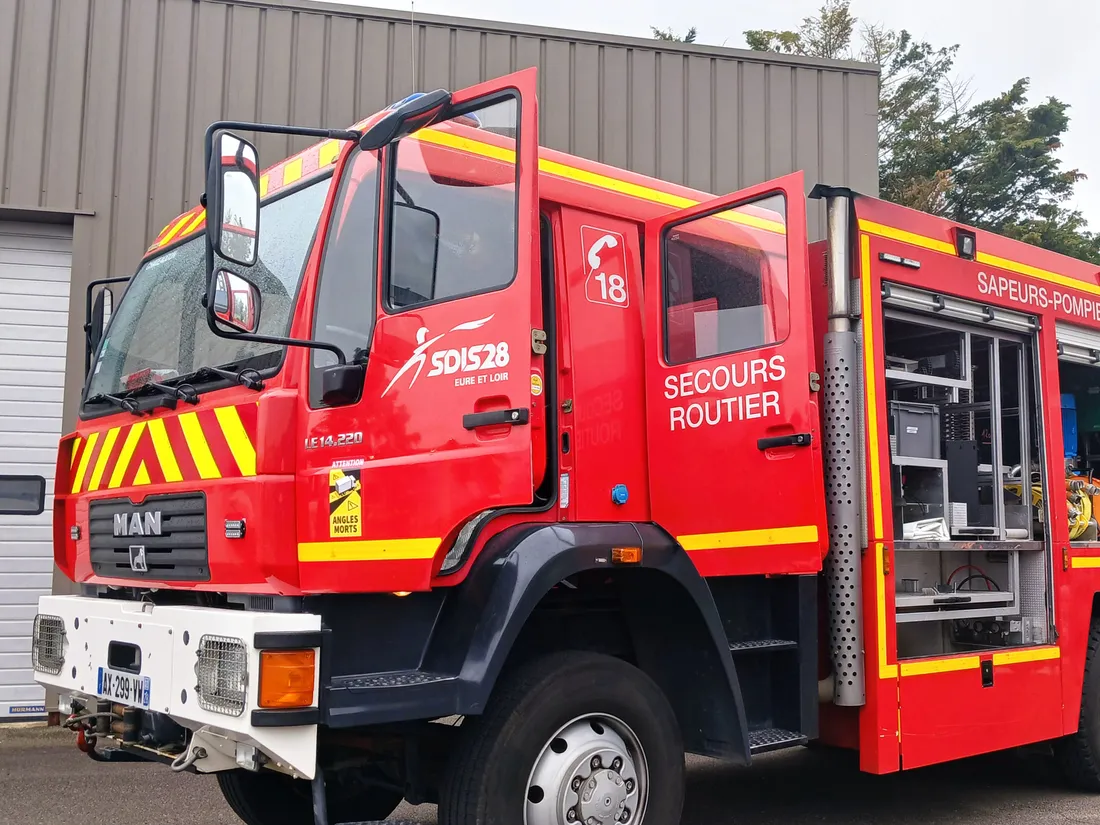 Véhicule secours routier / pompier