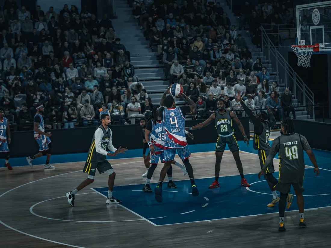 Les Harlem Globetrotters ont enflammé le Colisée de Chartres
