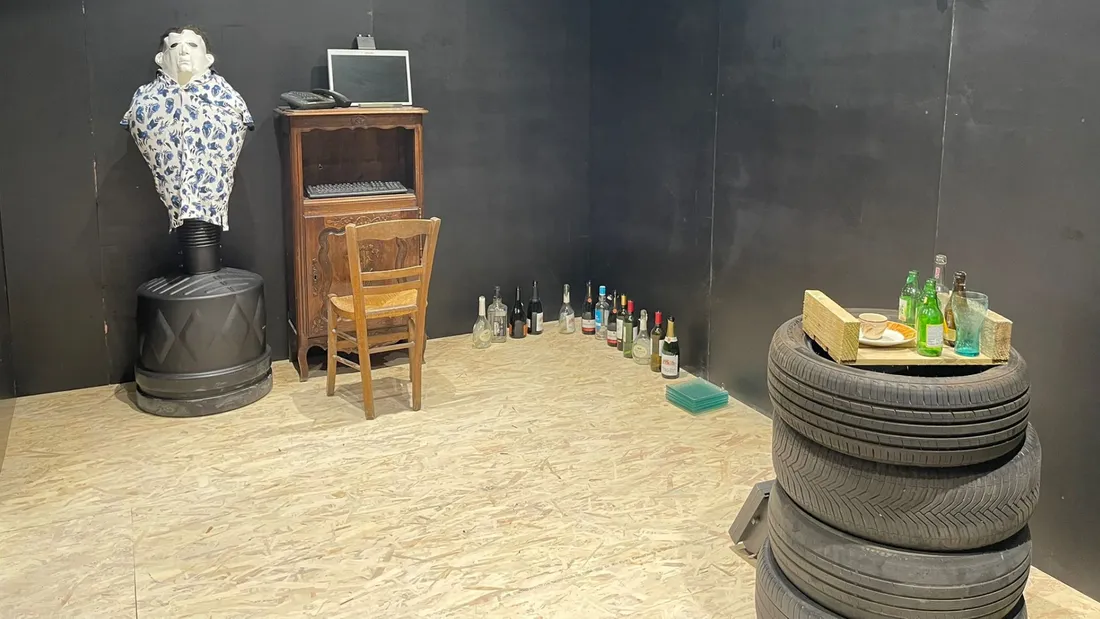 salle de casse, fury room, vaisselle, pneus, mannequin
