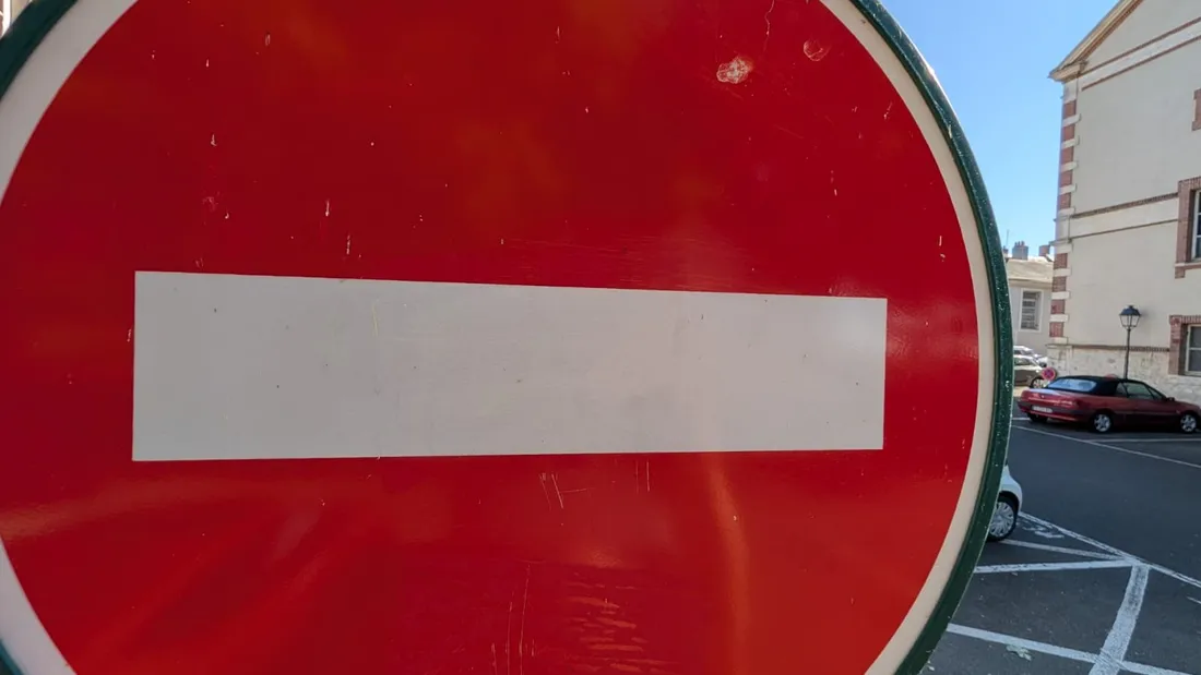 panneau sens interdit