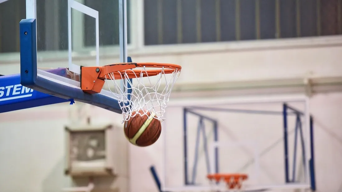 panier de basket / basketball