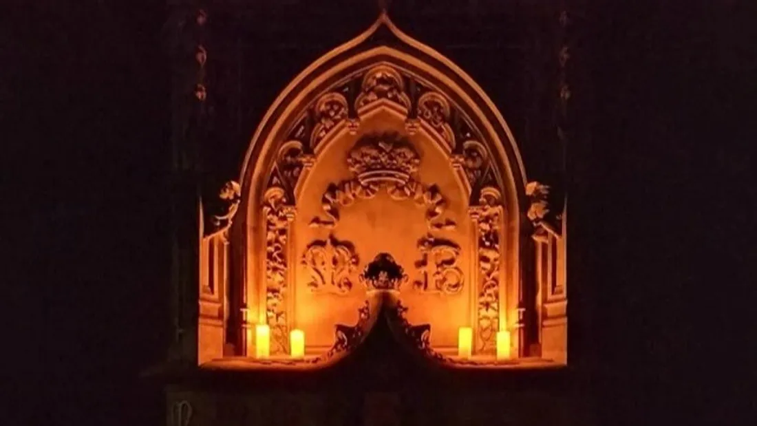 Une Visite guidée à la lueur de la bougie