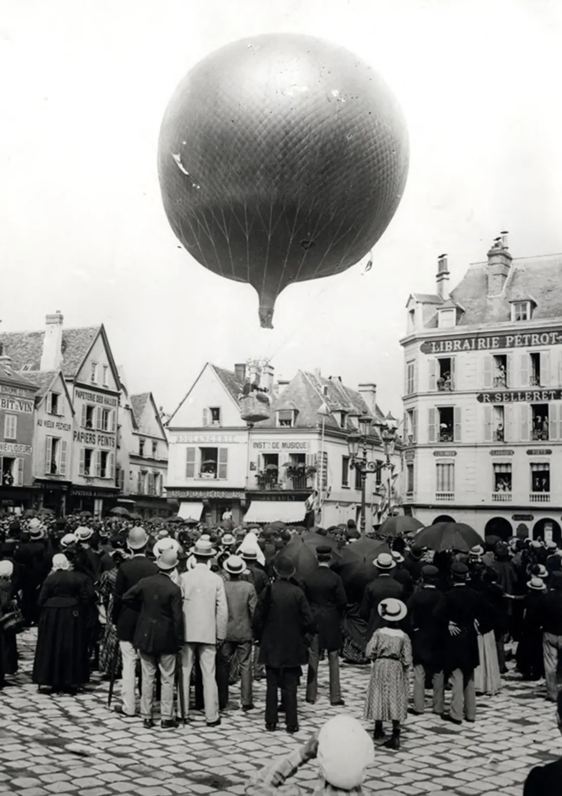 CHARTRES - Expositions : Bicentenaire de la photographie