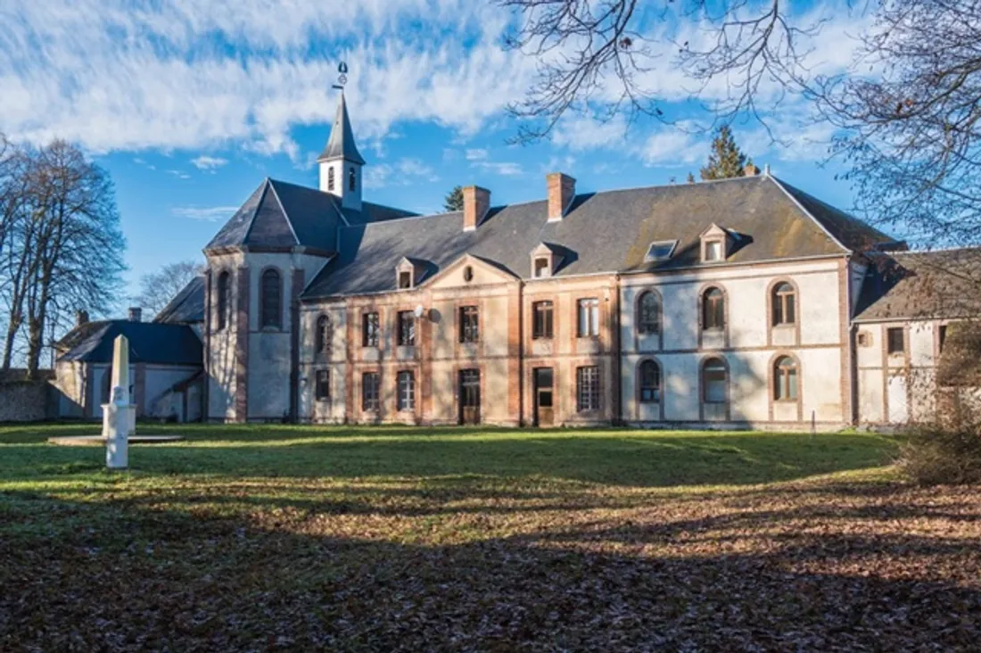 Boissy-les-Perche - Ancienne abbaye de la Cour Pétral. 