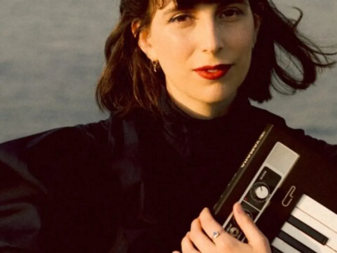 FLEURY-LES-AUBRAIS (45) - Spectacle : Coline Rio