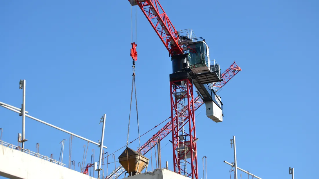 Travaux, chantier, grue
