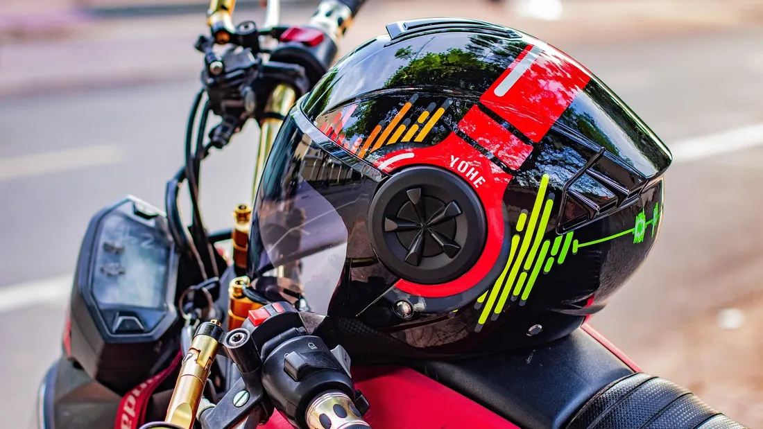 casque moto balade