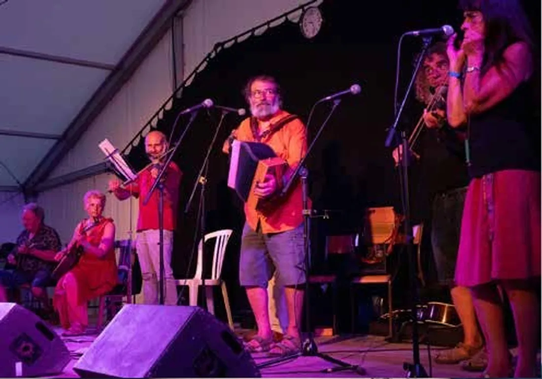 MAINVILLIERS - Folk en Vrac, le groupe aux 1 000 bals