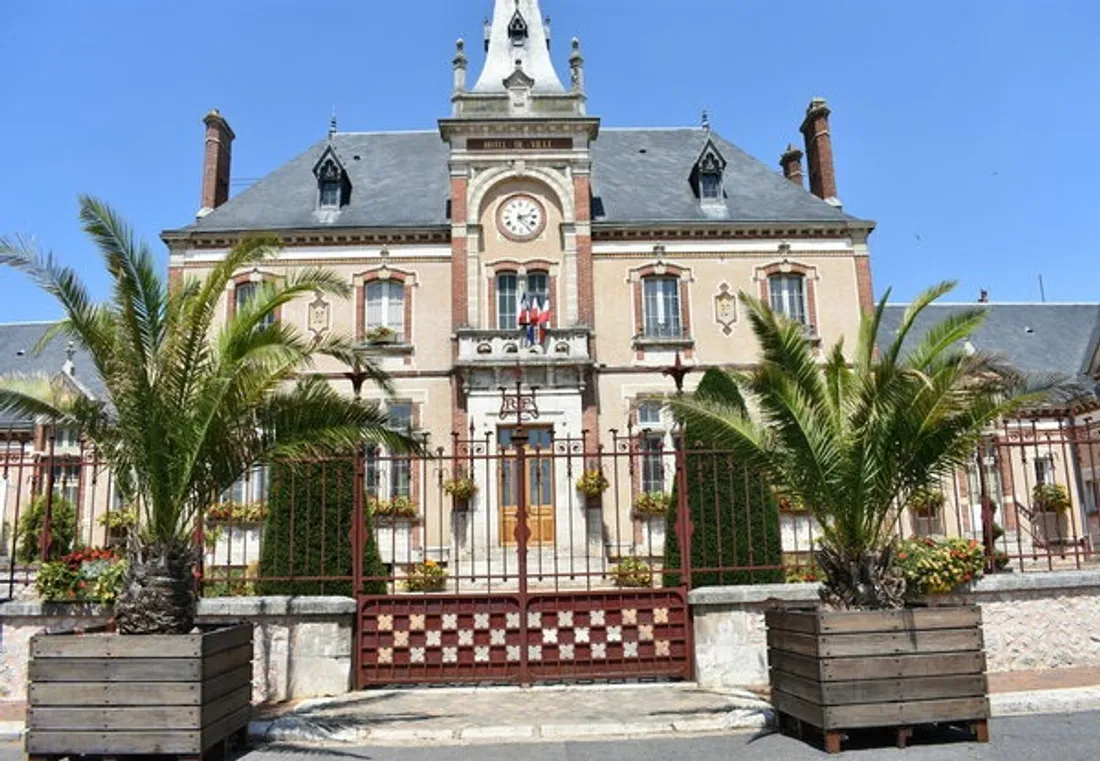  Mairie de Brou