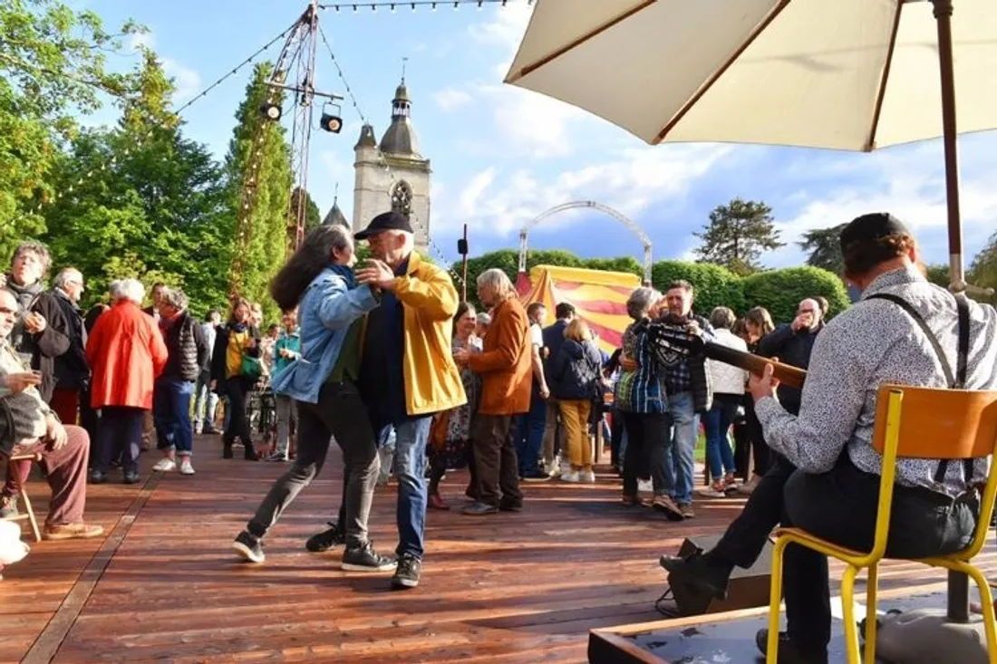 NOGENT-LE-ROTROU - La Guinguette : L'Huisne Orchestra