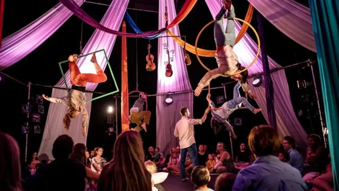 ORLÉANS (45) - Cirque : Le mobile