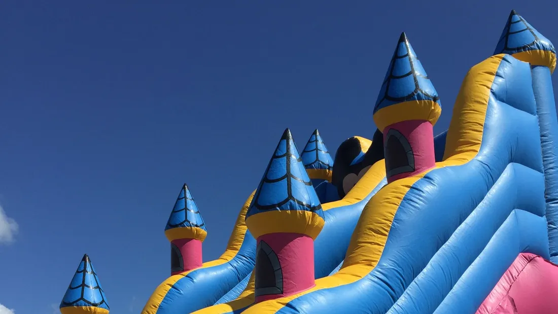 structures gonflables, animations, activités, jeunesse