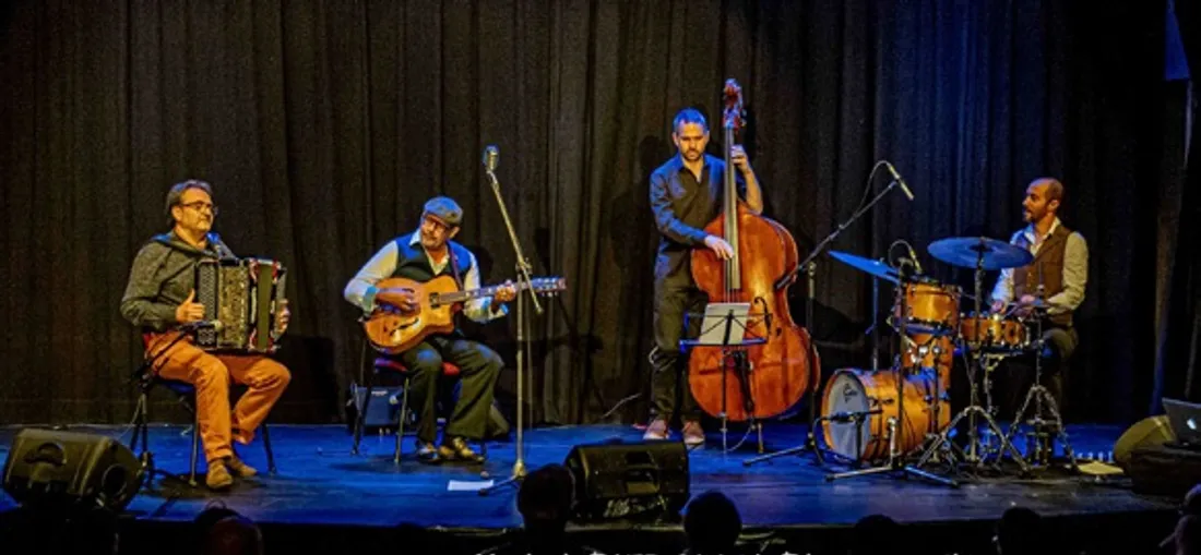 SAINT-JEAN-DE-BRAYE (45) - La guinguette du Parc : Café Bastille 4tet