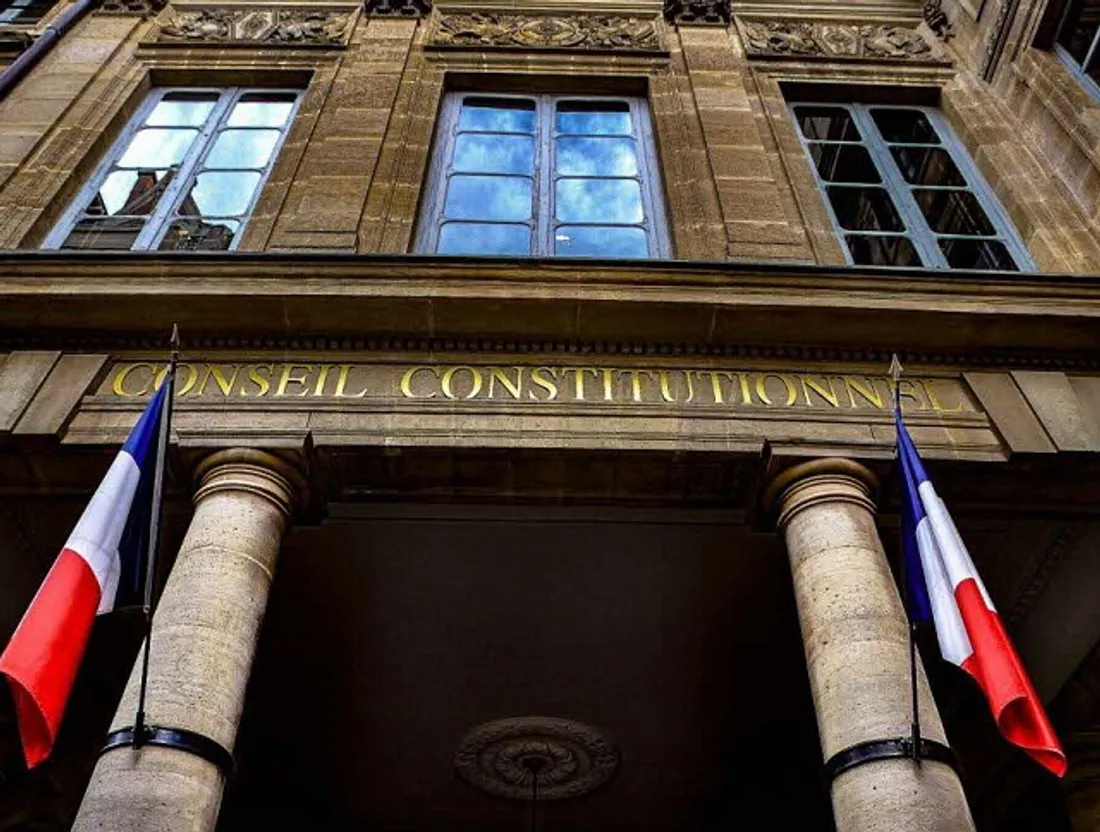conseil constit encore