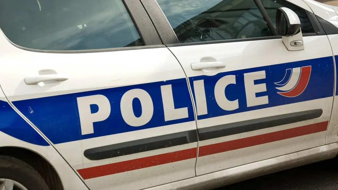 police véhicule 