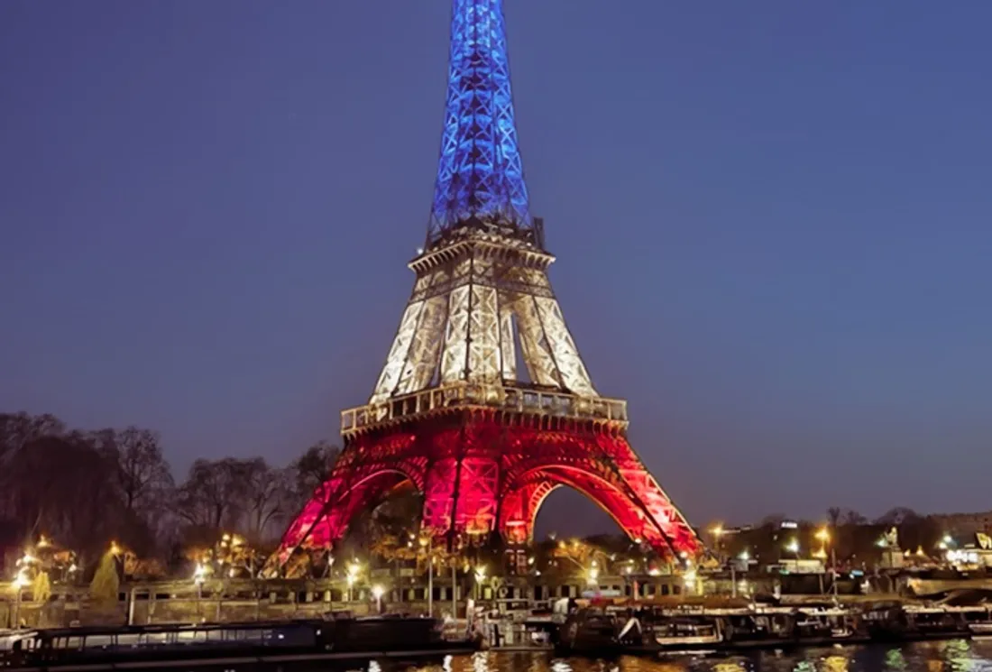 Tour Eiffel bleu blanc rouge 
