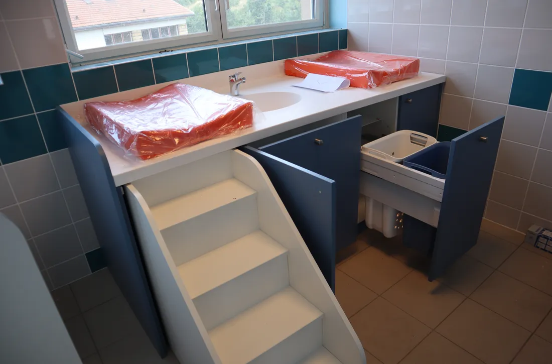 Les équipements doivent faciliter le travail des assistantes maternelles / Joscelyn Lapart  