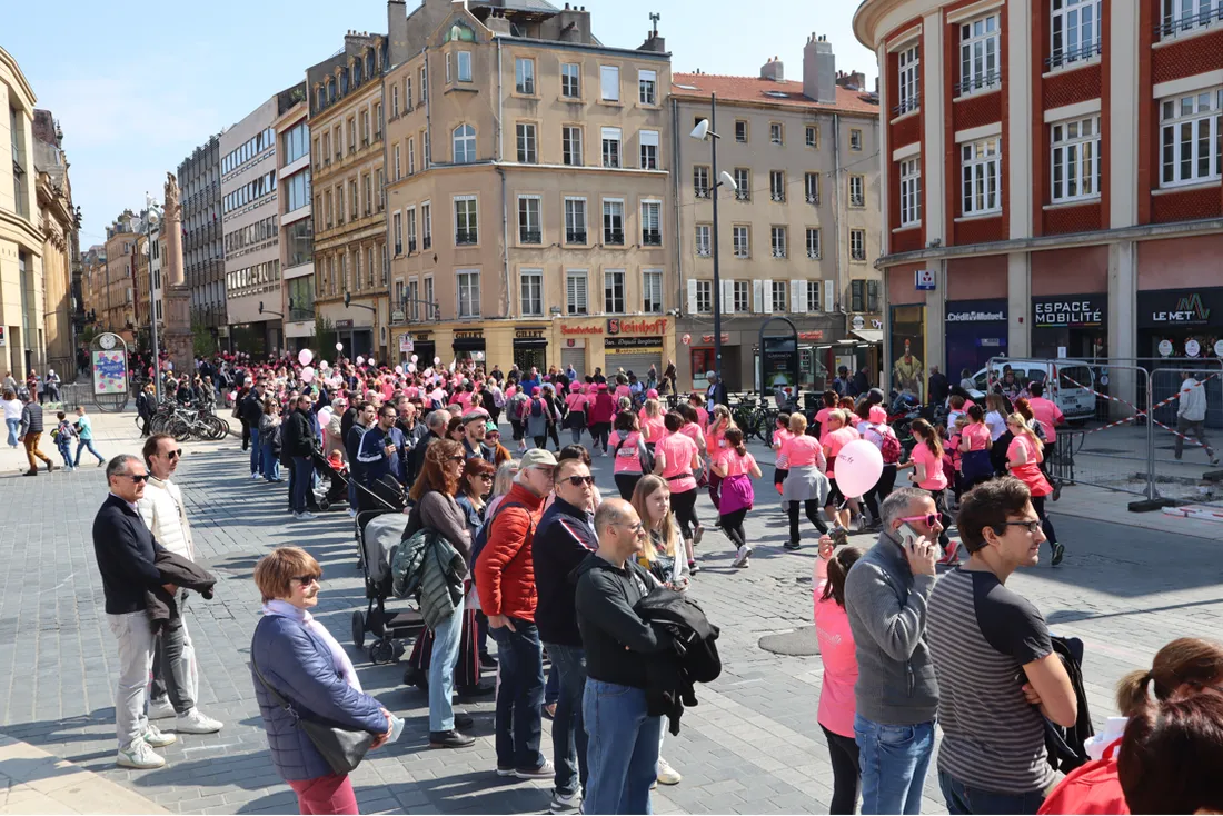 La foule était présente pour soutenir les messines 