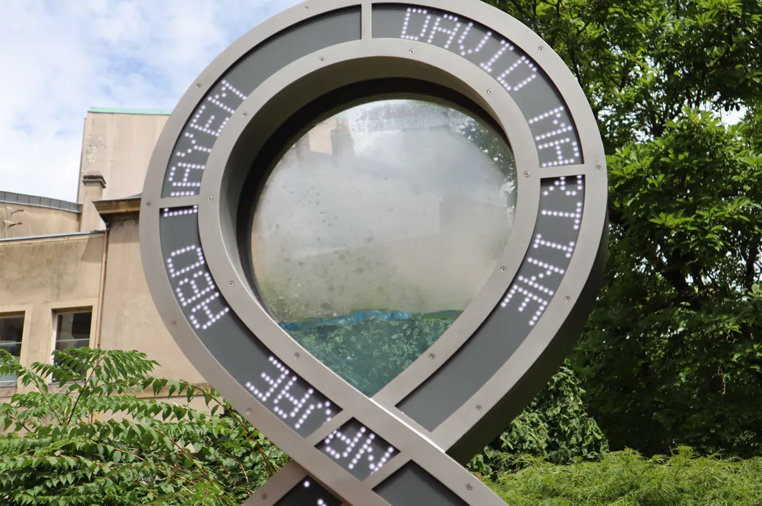 L'Aquablier est un sablier aquatique / Joscelyn Lapart 