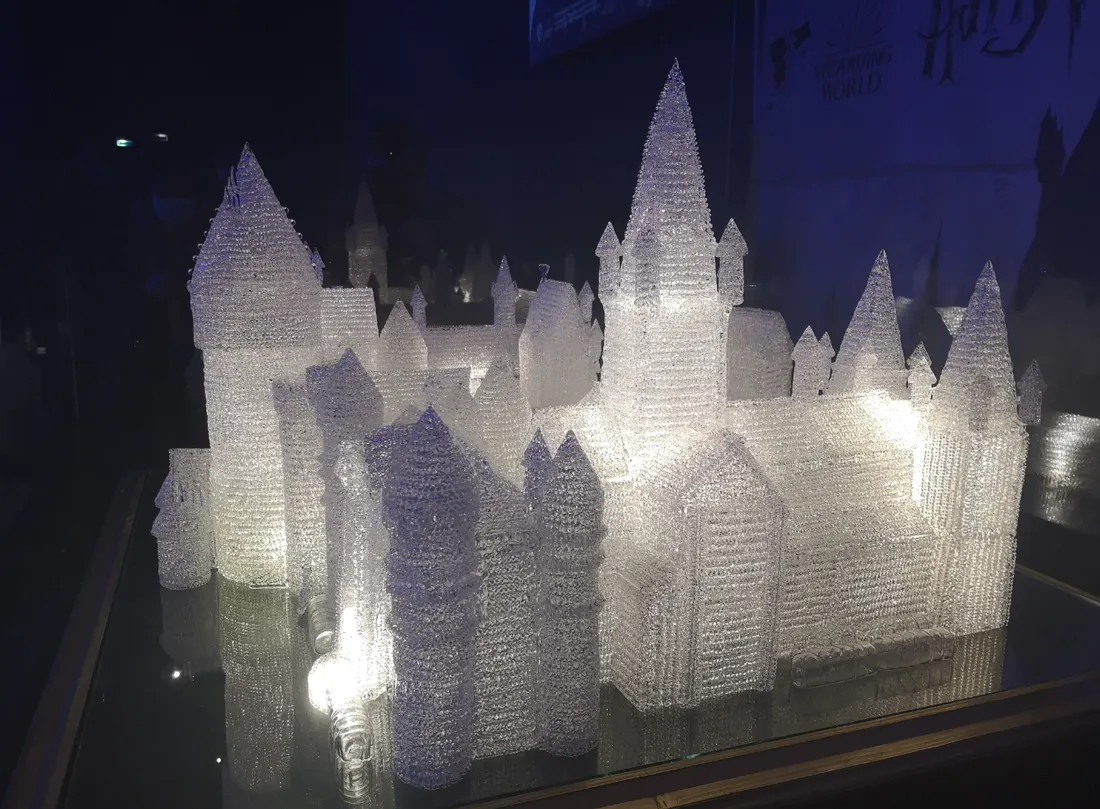 Le Château de Poudlard en verre, réalisé par Miguel Arribas