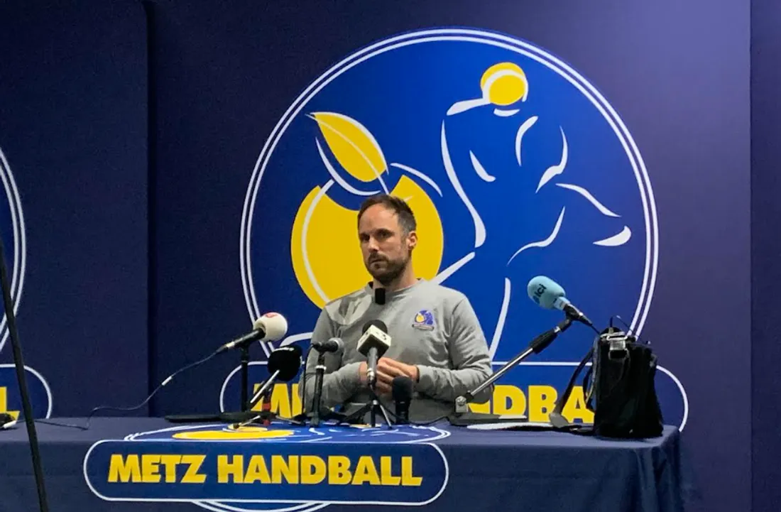 Emmanuel Mayonnade en conférence de presse ce lundi 14 avril 2025