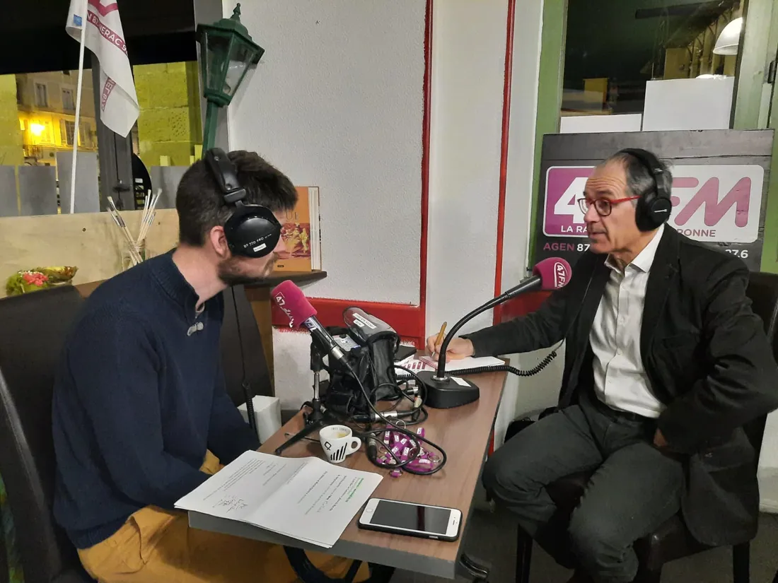 Avec Joël Hocquelet