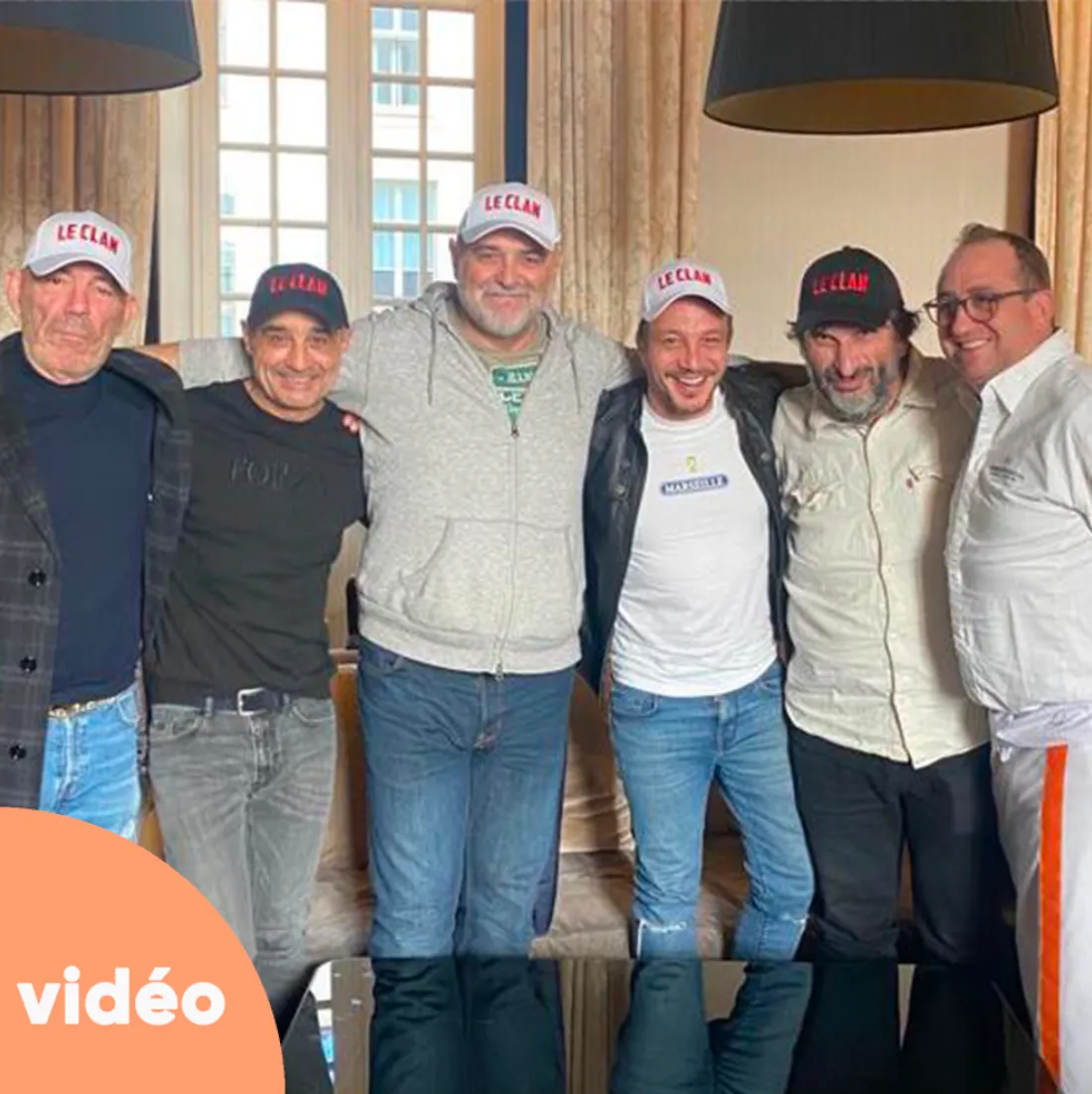 Laurent Artufel aux côtés de l'équipe du film