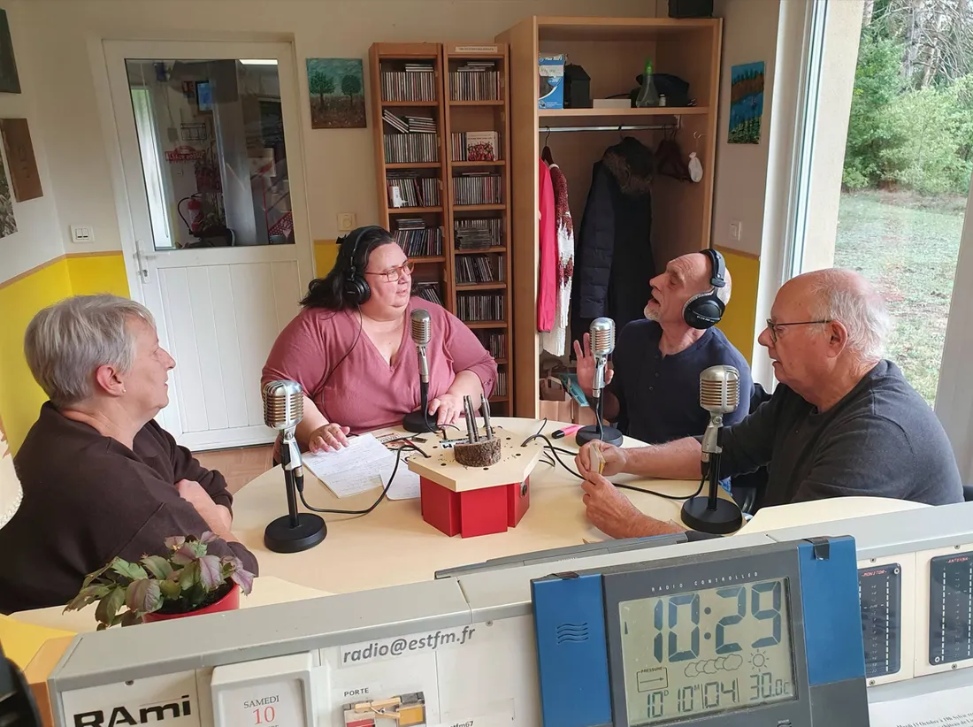 La troupe de théâtre les Obadiers de Dabo sur EST FM