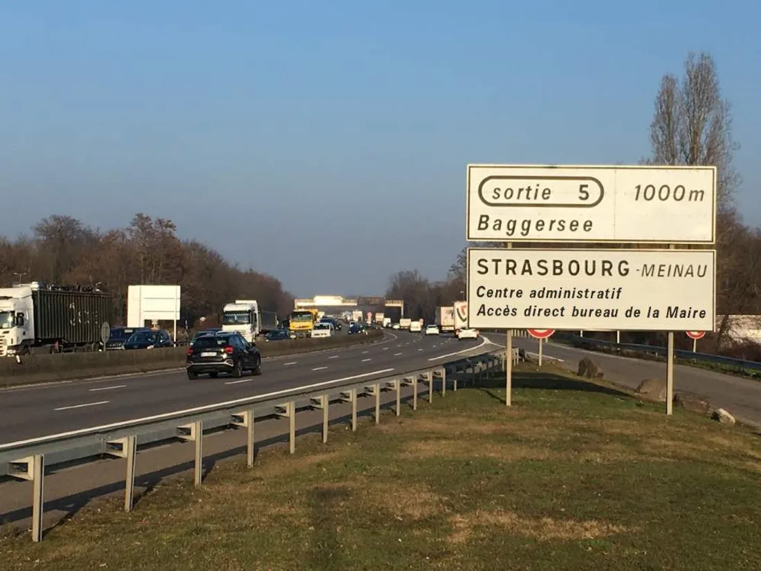 panneau GCO accès direct centre administratif 1er avril 2022