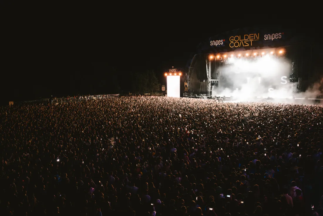 Le Golden Coast 2026 annonce l'ajout de Bouss pour la programmation du vendredi 28 août. 