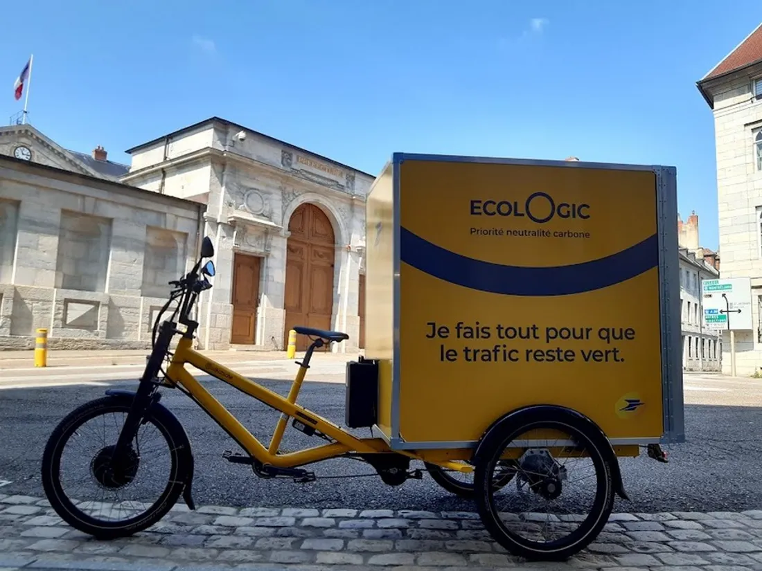 Les postiers dijonnais sur des vélos-cargo