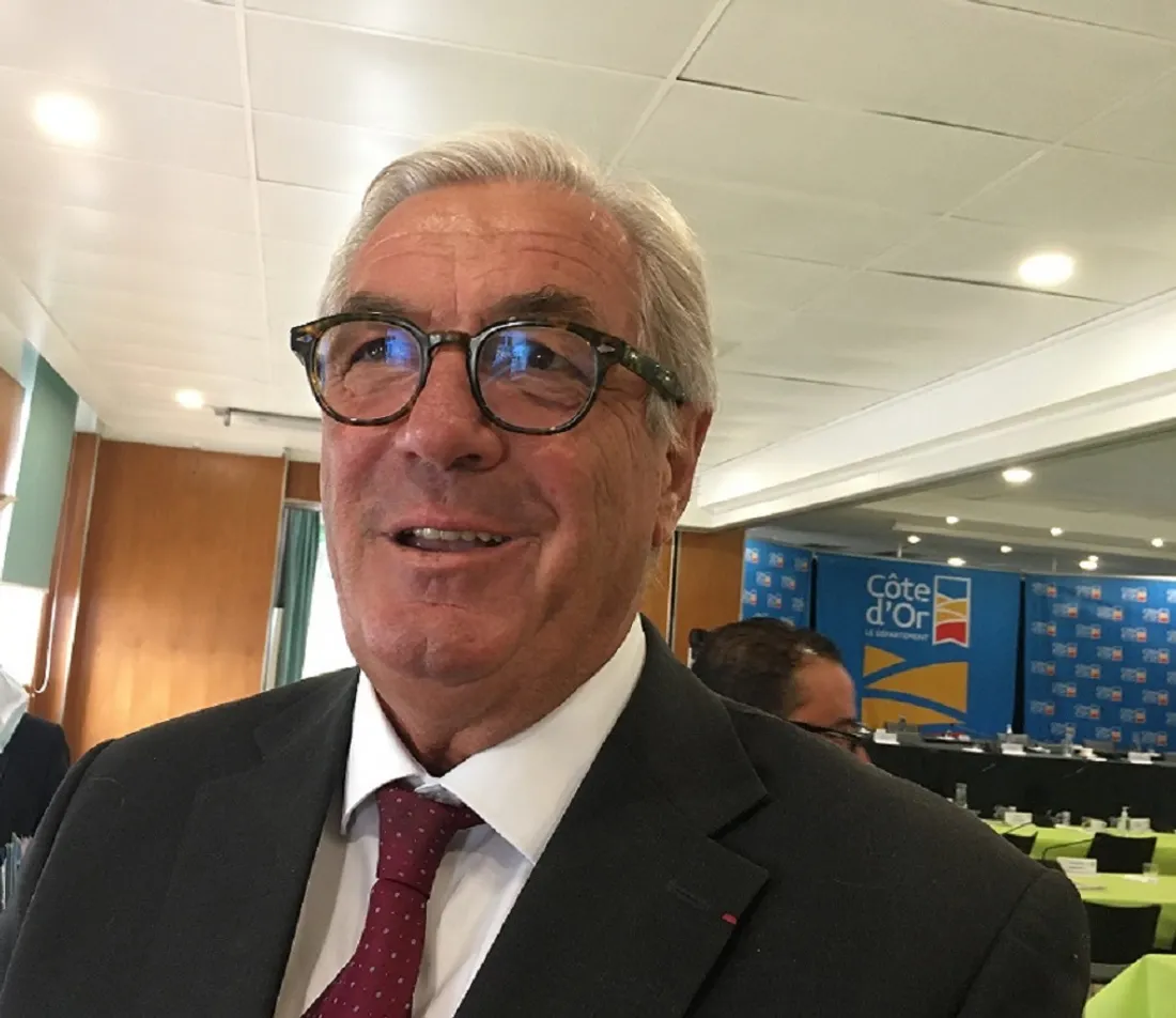 Le président du Conseil départemental, François Sauvadet, a réuni la commission permanente