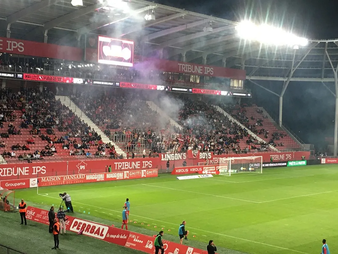 Les joueurs du DFCO ont subi leur première défaite de la saison au stade Gaston Gérard. 