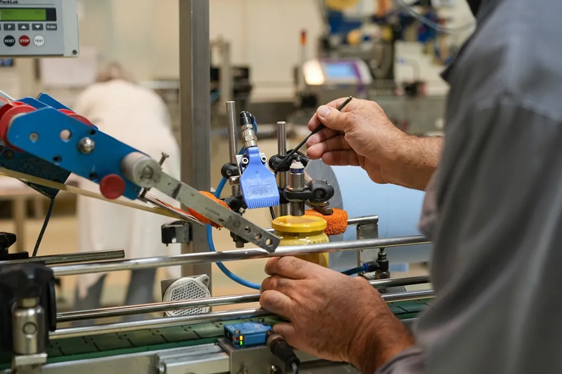 « Européenne de condiments » produit notamment de la moutarde 