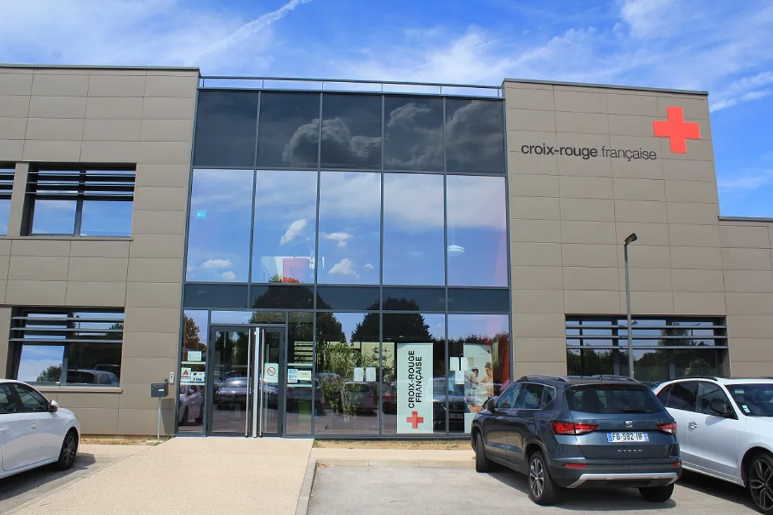La Croix-Rouge de Dijon, ici devant ses locaux à Quétigny, organise une journée spéciale fin mai. 