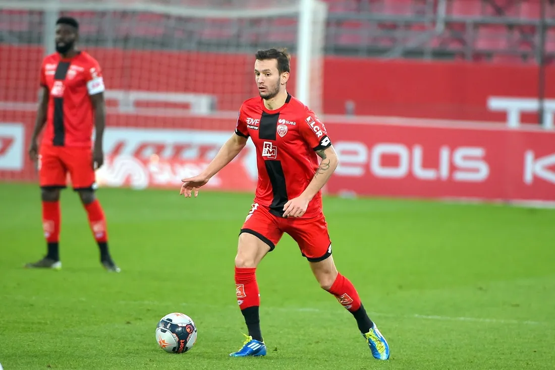 Bersant Celina prêté à un club suédois 