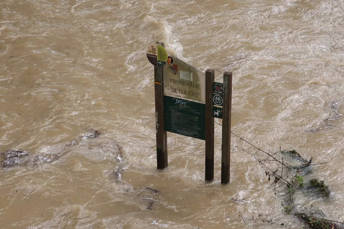 L'Ouche a débordé en de multiples endroits ce mardi 2 avril à Dijon.