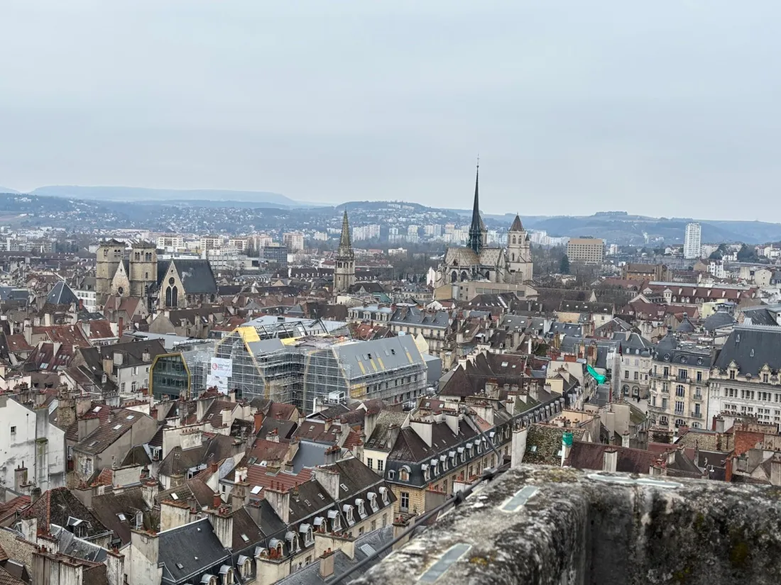 Le centre ville de Dijon sera sous « l'arbre à souhait » entre le 26 octobre et le 22 novembre.