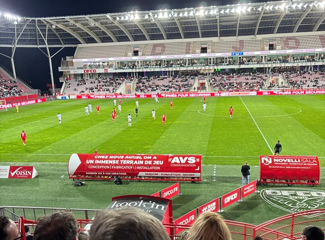 Les joueurs du DFCO sont opposés ce vendredi soir à l'équipe de Versailles 