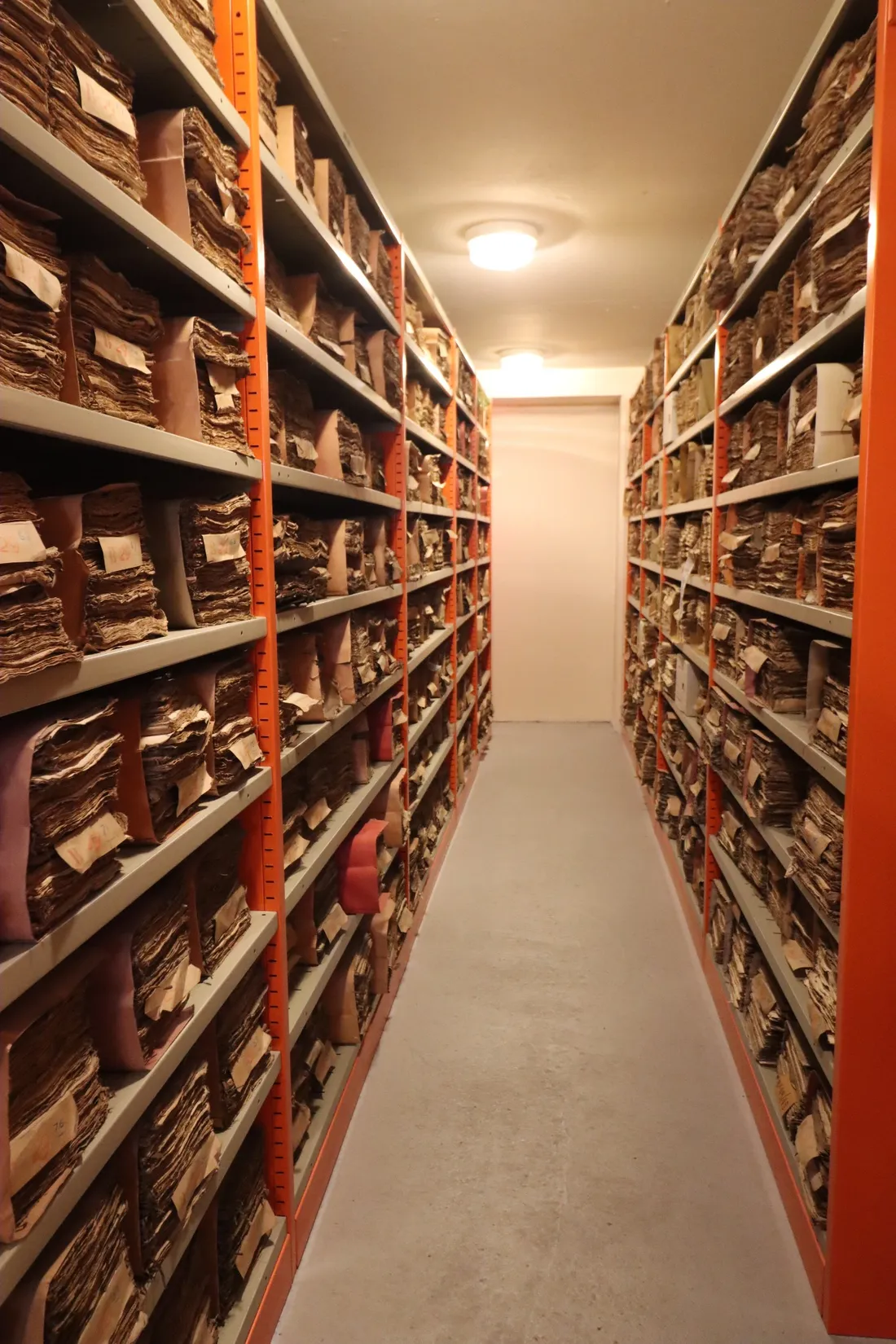 Une exposition sur la collection de liqueur de cassis de Jean Bernard a lieu en ce moment