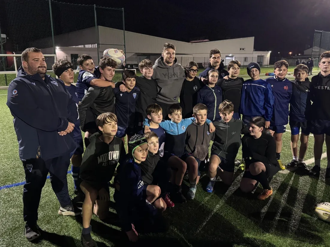 La légende des All Blacks Beauden Barrett était à Beaune ce mercredi soir. 