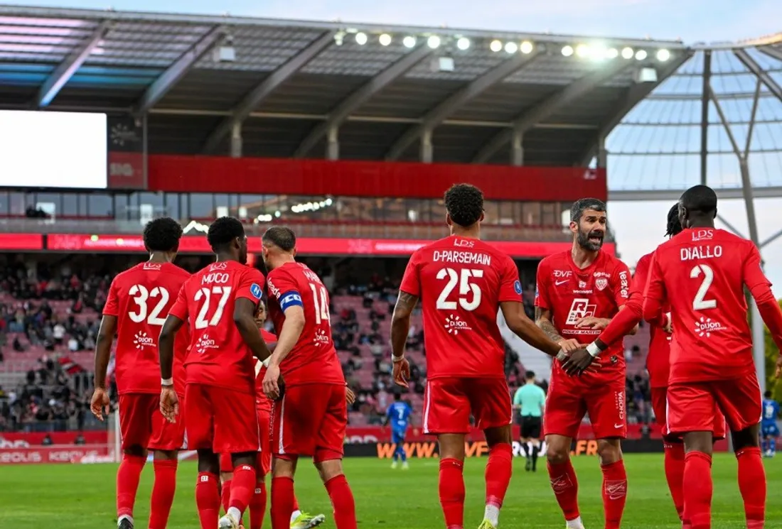 Les joueurs du DFCO disputent ce vendredi soir à Sochaux le derby de Bourgogne-Franche-Comté