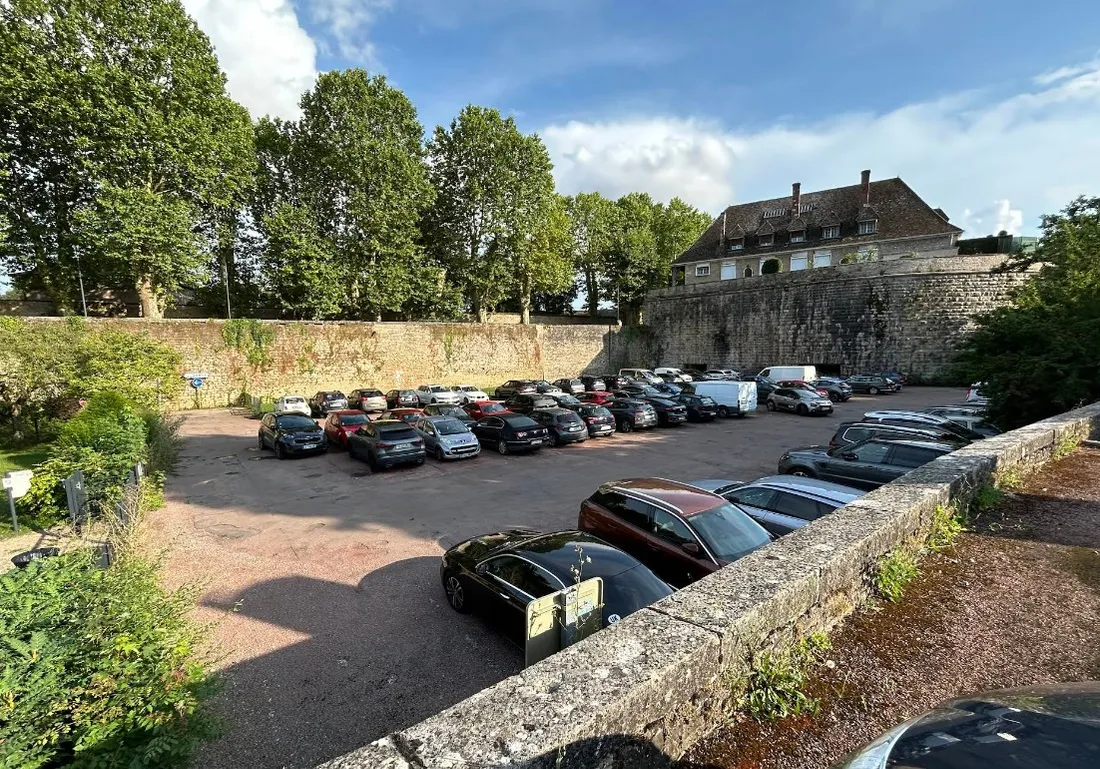 Le parking République de Beaune, situé à proximité du boulevard Clémenceau, redevient gratuit.