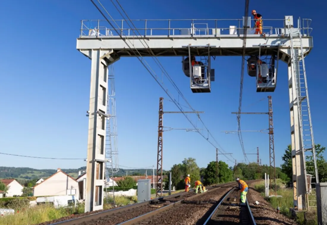Les travaux de modernisation de la signalisation sur la ligne Dijon-Paris se poursuivent.