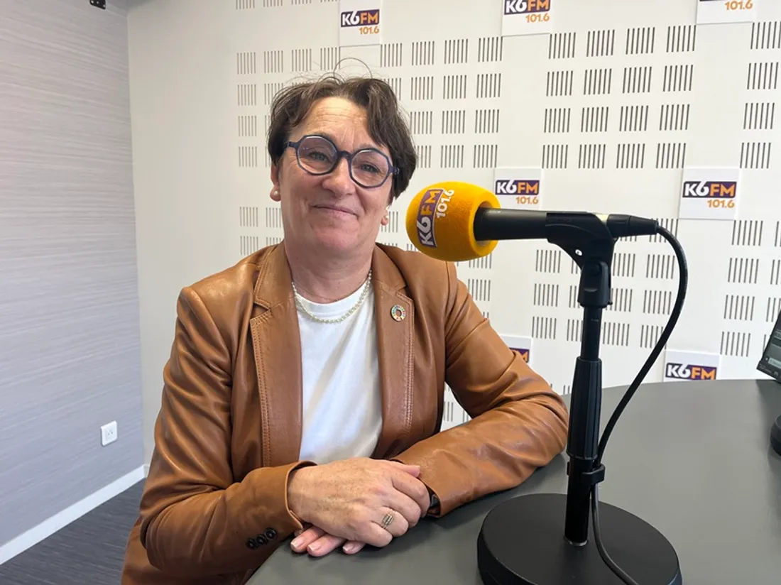 Céline Tonot, à notre micro la semaine dernière, hausse le ton face à l'installation de caravanes.