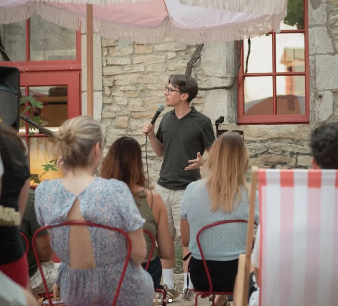 Thiébaud Derozier, ici sur scène en juin, donne rendez-vous ce vendredi 17 juillet à Dijon !