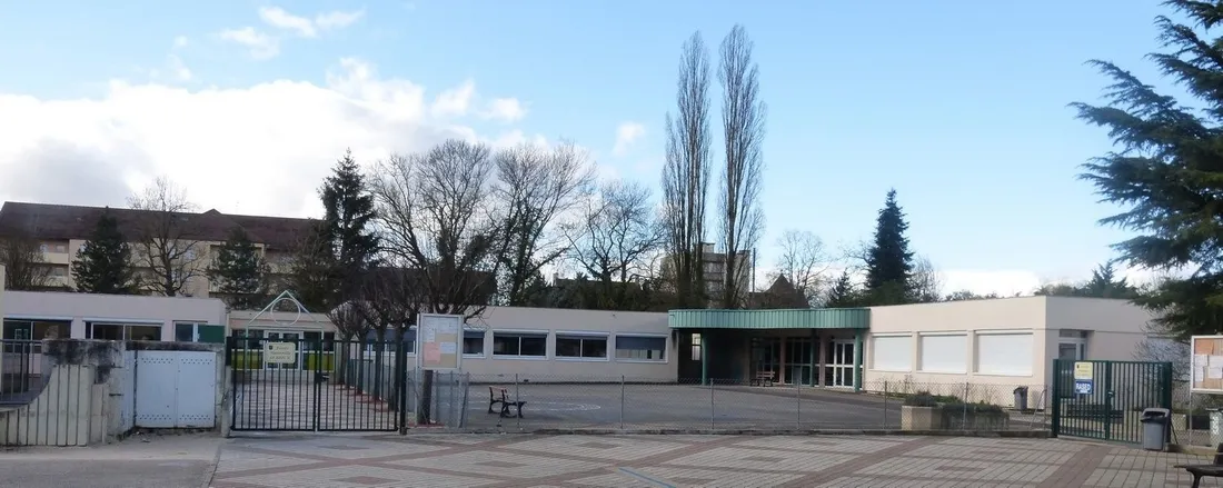 En raison de la canicule, l'école Henri-Marc fermera jeudi et vendredi à Chevigny-Saint-Sauveur.