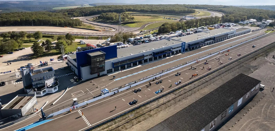 Le Trophée Tourisme Endurance prévu au circuit Dijon-Prenois est annulé en raison de la canicule. 